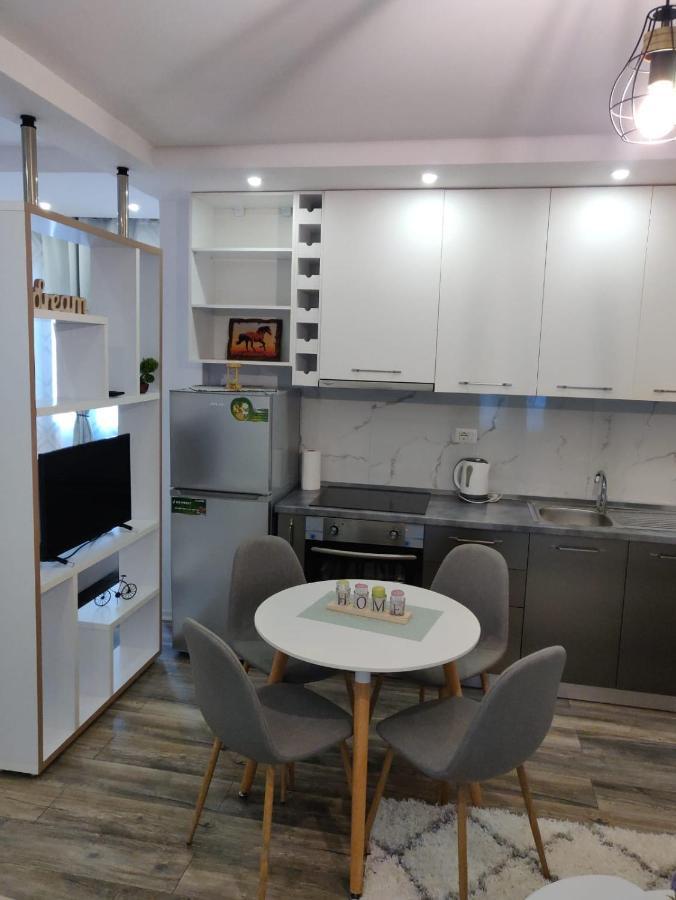 E&a Apartment